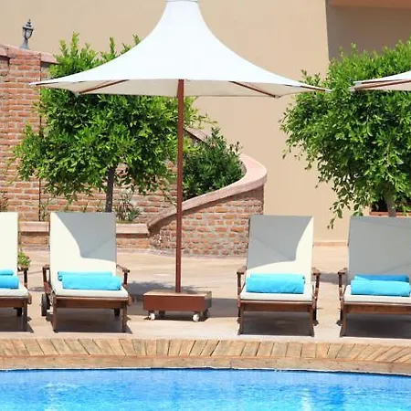 Temenos Boutique And Hotel